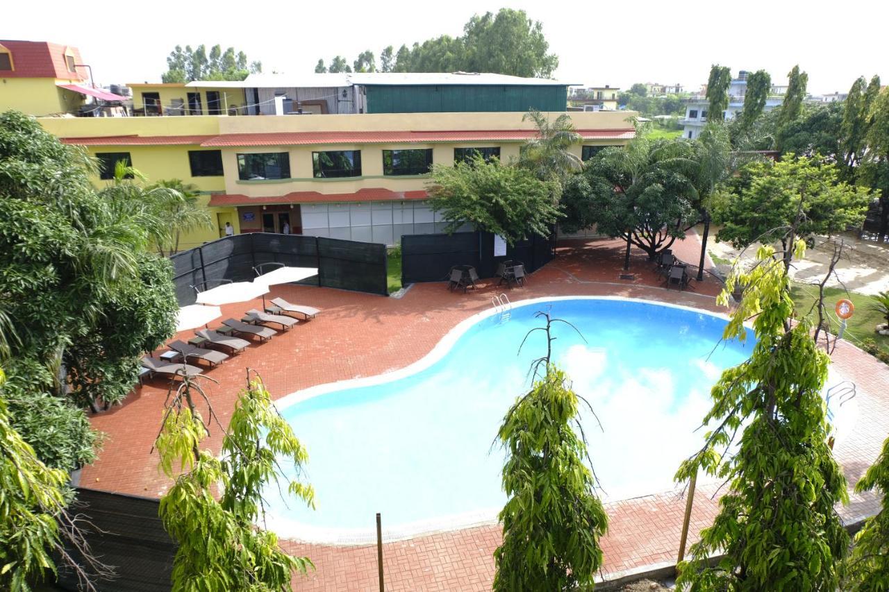 Hotel Nirvana By Luxury International Paklihwa Ngoại thất bức ảnh